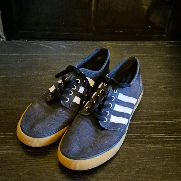 Adidas Seeley Skate Shoe - Core Black/White/Gum Sz 9 - Picture 1 of 11